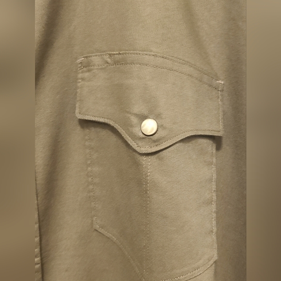 Tecovas Men's Olive Pearl Button Shirt - Picture 4 of 5